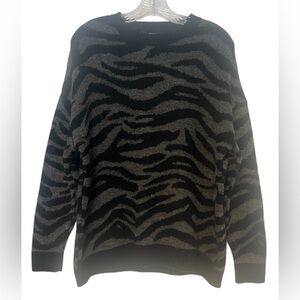 Bershka Fuzzy Tiger Print Long Sleeve  Crew Neck Cozy Gray/Black SzS